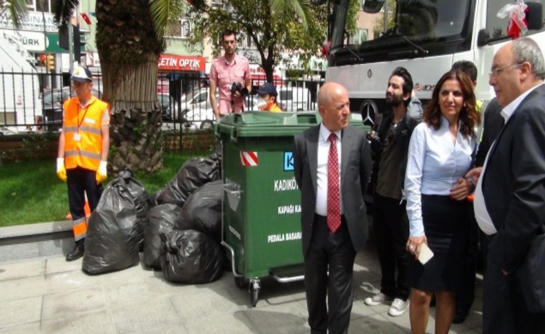 Yeni nesil çöp toplama araçları Kadıköy'de hizmete girdi