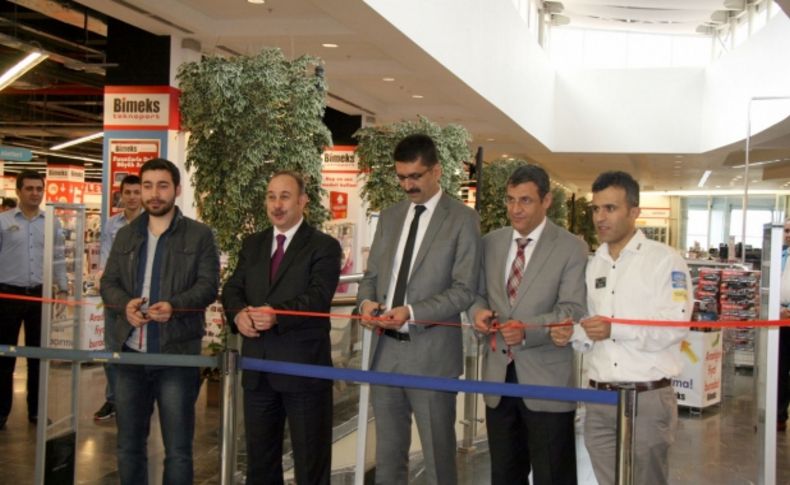 Yıl sonuna kadar 52 ilde 100 mağazaya ulaşmayı hedefliyor