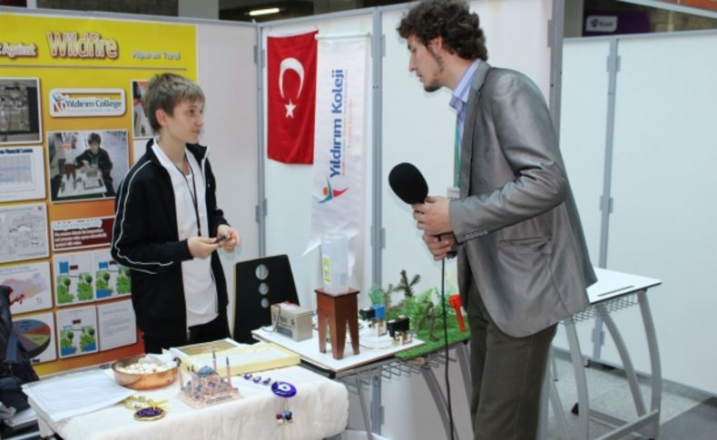 Yıldırım Koleji dünya dereceleriyle döndü