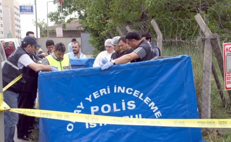 Yol kenarında erkek cesedi bulundu