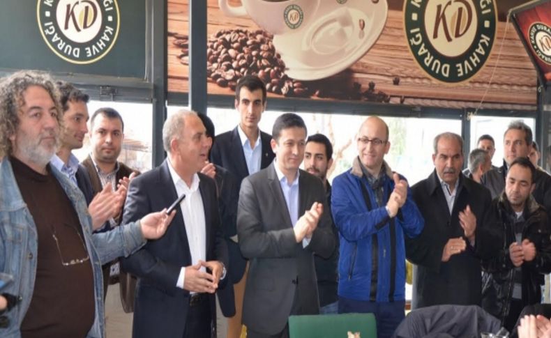 Yorulmaz gençlerle bir araya geldi