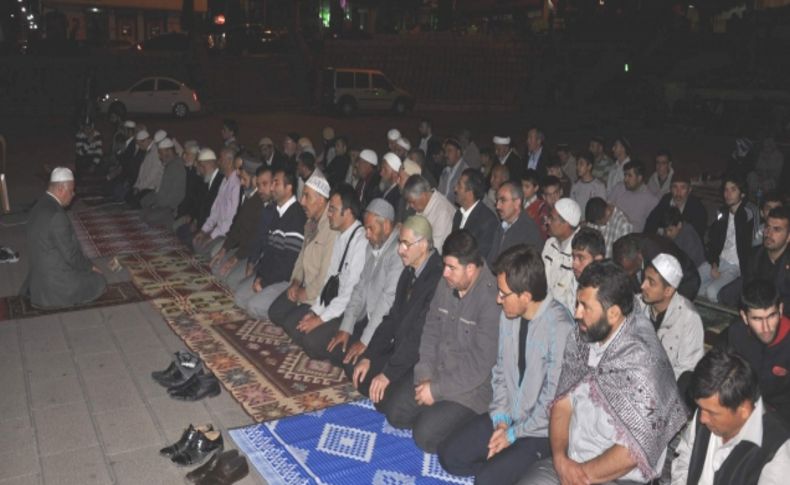 Yozgat'ta Suriye ve Mısır’daki Müslümanlar için dualar edildi