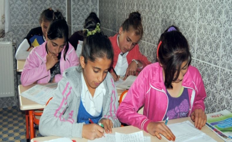 Yüksekova'nın geleceği gençler teminat altında