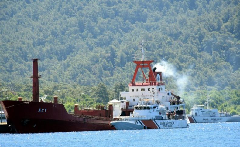 O gemi Marmaris Limanı'ndan ayrıldı