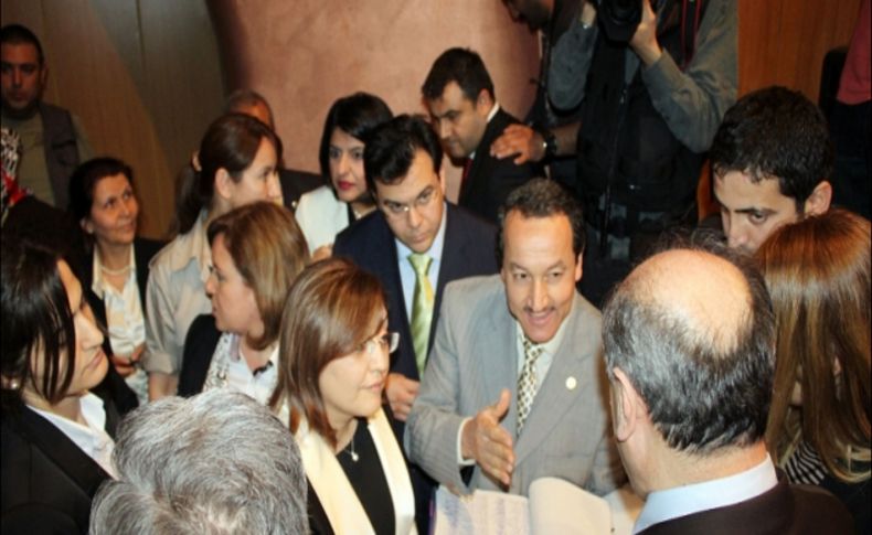 Yuva-Kur: Evlenecek asgari ücretli gençlere faizsiz kredi sağlanmalı