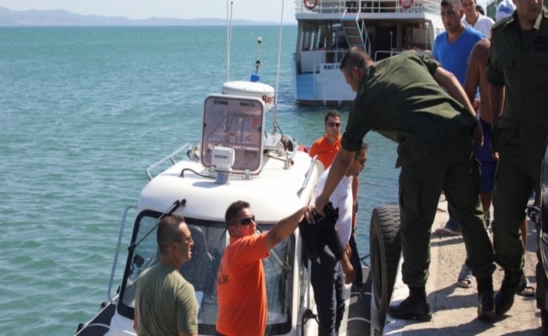 Yüzme bilmeyen genç, deniz bisikletiyle girdiği denizde kayboldu