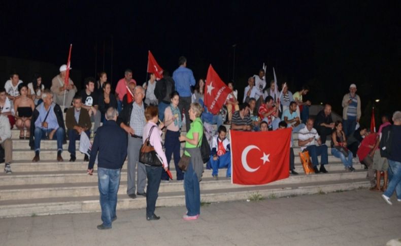 Zonguldak'tan Silivri'ye gidişlerine izin verilmeyen grup eylem yaptı